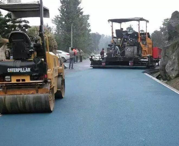 彩色瀝青道路施工